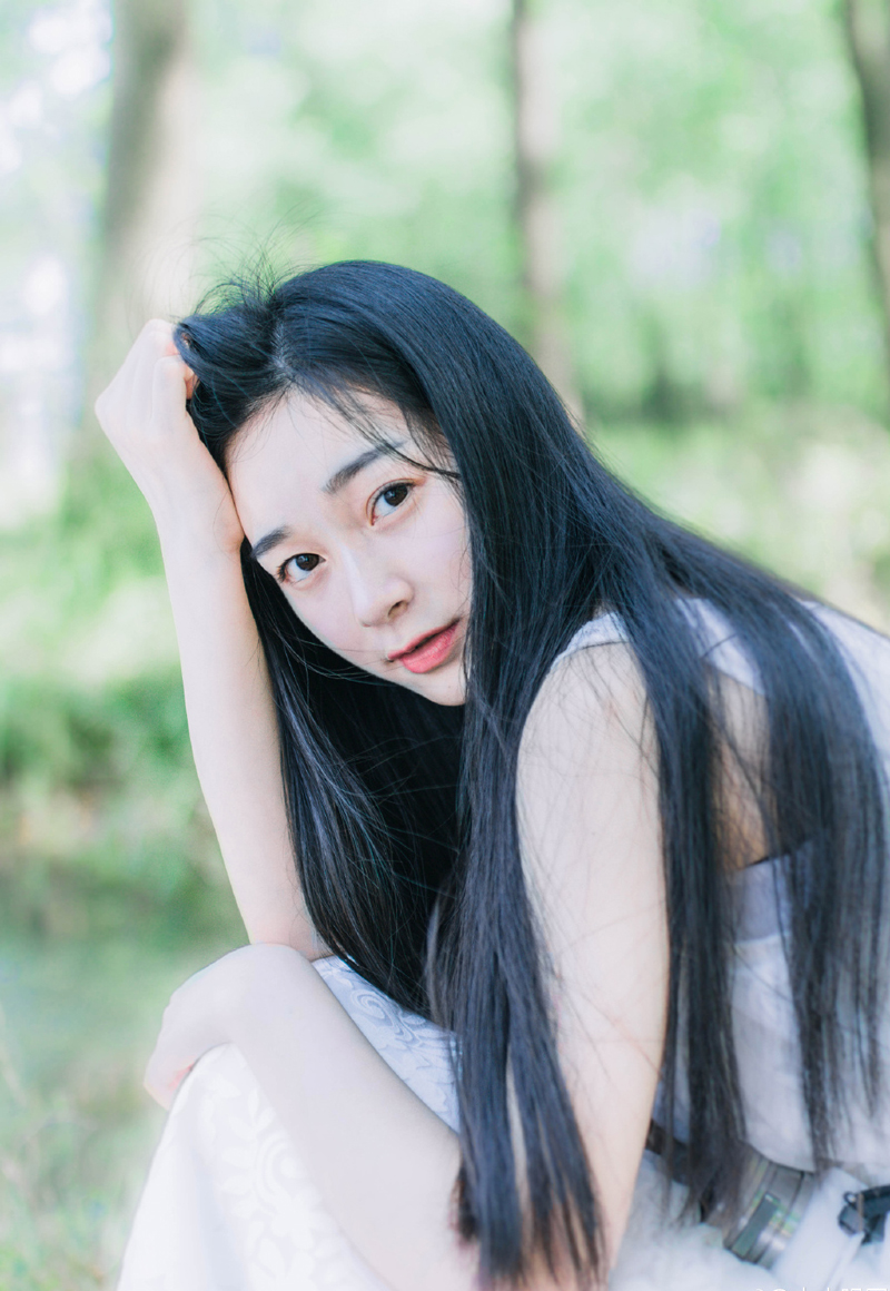 庞统话音落下，大帐之中，针落可闻，那场刺杀，可不止是曹操，整个天下诸侯世家都为之胆寒，自此，再没人敢用这种方法对付吕布，吕布虽然还未一统天下，但在某种意义上来说，已经开始重新为这天下建立规矩。